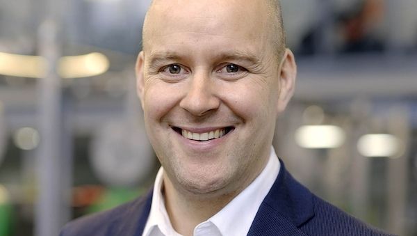 ARAG Experte David Schulz: Warum man Winterwandern solch eine große Wirkung nachsagt