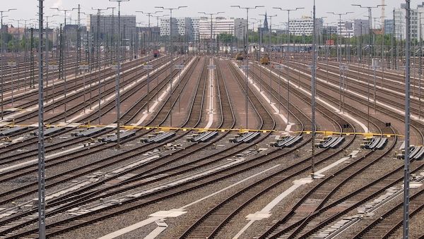 Bahn-Mitarbeiter lassen intern Frust raus