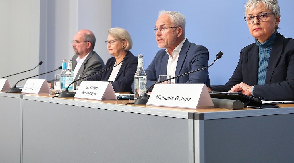 Gutachten zu vermuteten Behandlungsfehlern auf Vorjahresniveau