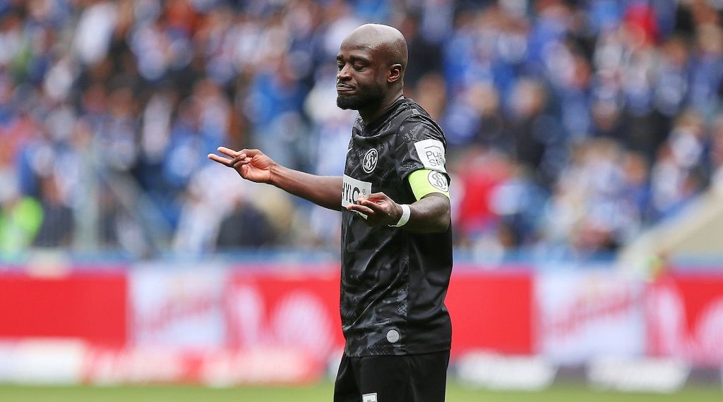 2. Bundesliga: Elversberg verliert in Bielefeld Tabellenführung