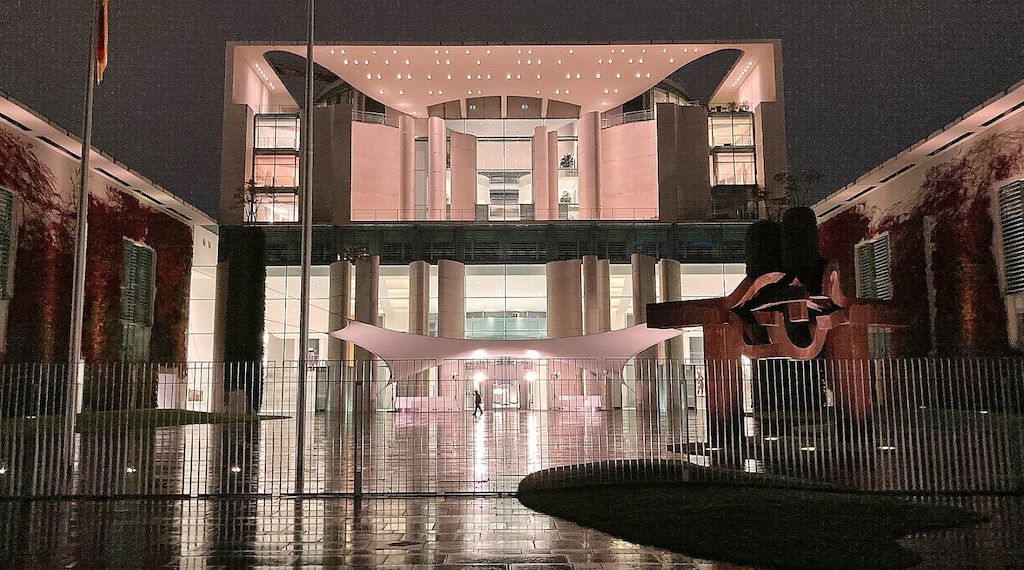 SPD fordert von Merz Gipfel zur "Stadt der Zukunft"