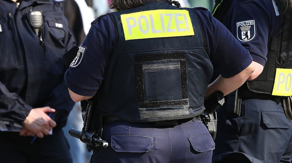 Polizei sieht leichte Entspannung bei Stadiongewalt