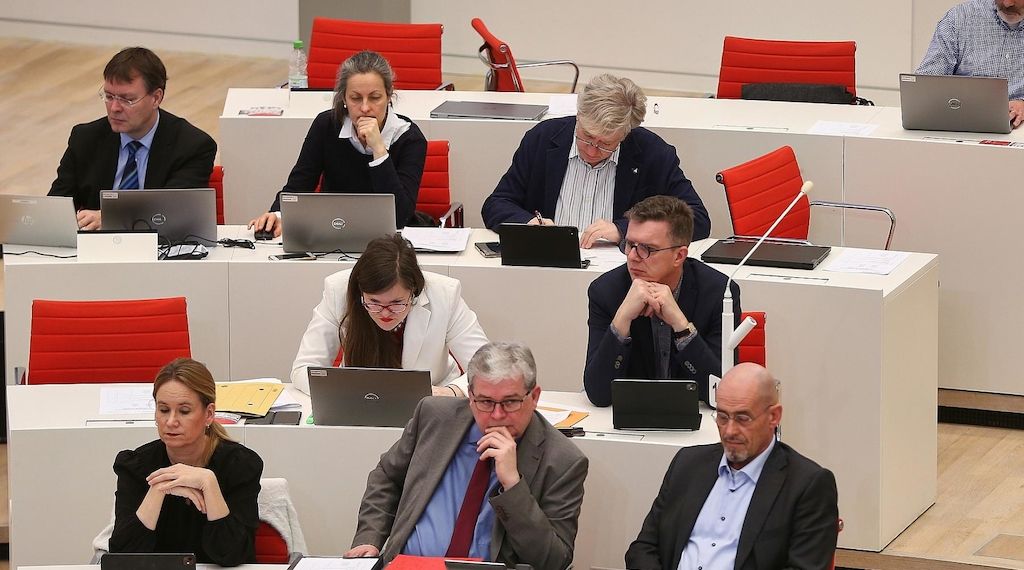 BSW-Fraktion kündigt Schwerpunkte zu Tarifbindung und Digitalisierung an