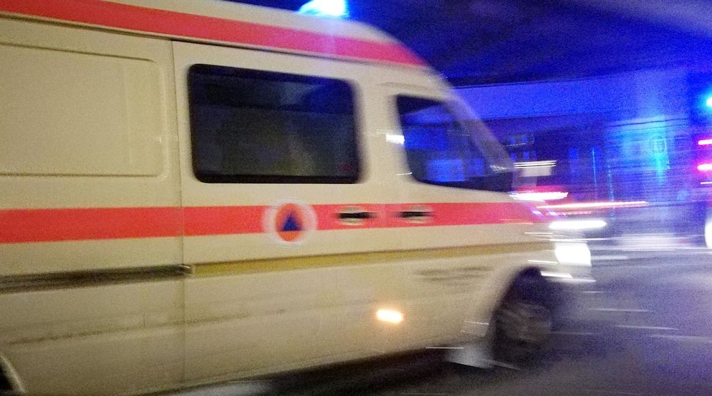 Radfahrer in Berlin-Moabit von Transporter überrollt