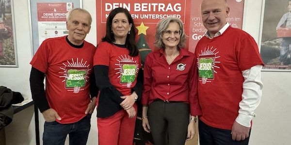Hilfsaktion für Kinder: Die Weihnachtswerkstatt beschenkt mehr als 250.000 bedürftige Kinder zu Weihnachten! 