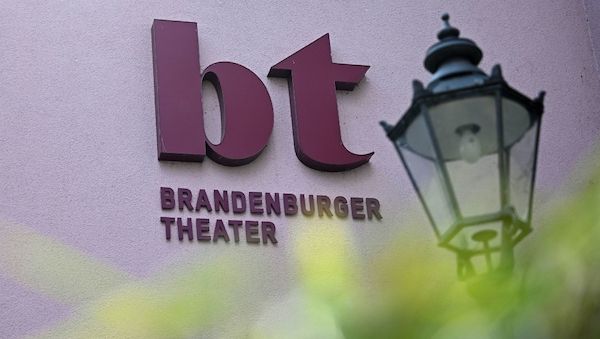 Debatte um das Brandenburger Theater in Havelstadt - Engagiert sich Anna Loos?
