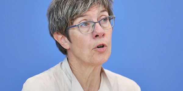 Kramp-Karrenbauer beharrt auf Kandidatur für Adenauer-Stiftung