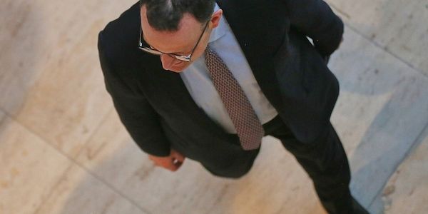 Spahn erwartet keinen höheren Krankenkassen-Zusatzbeitrag