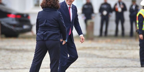 Neuer Großauftrag für Meyer-Werft - Wulff soll Streit schlichten