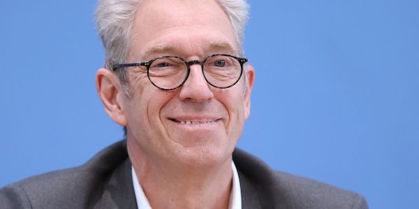 Kassenärzte wollen Praxisgebühr und Erhöhung der Tabaksteuer