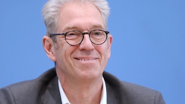 Kassenärzte wollen Praxisgebühr und Erhöhung der Tabaksteuer