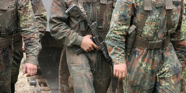 Bundeswehr-Soldaten sollen Schutzwall an Polens Ostgrenze bauen