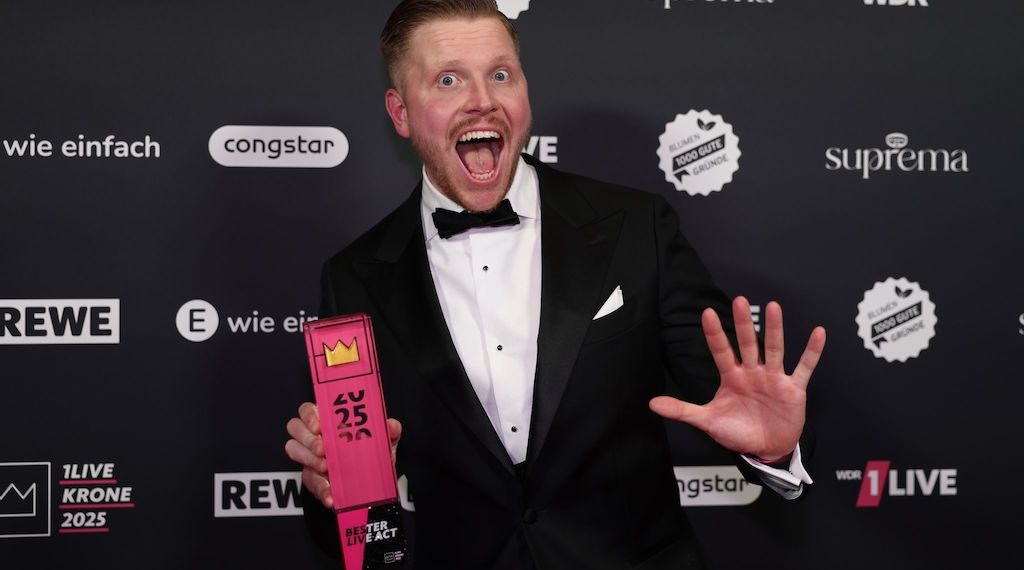 Rapper Finch gibt Konzert in der Alten Försterei in Berlin