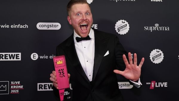 Rapper Finch gibt Konzert in der Alten Försterei in Berlin