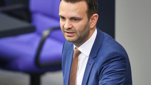Bericht: CSU schickt Florian Dorn in Rentenkommission