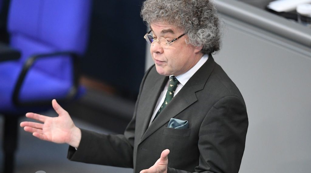 Hitlergruß im Bundestag? Anklage gegen AfD-Abgeordneten