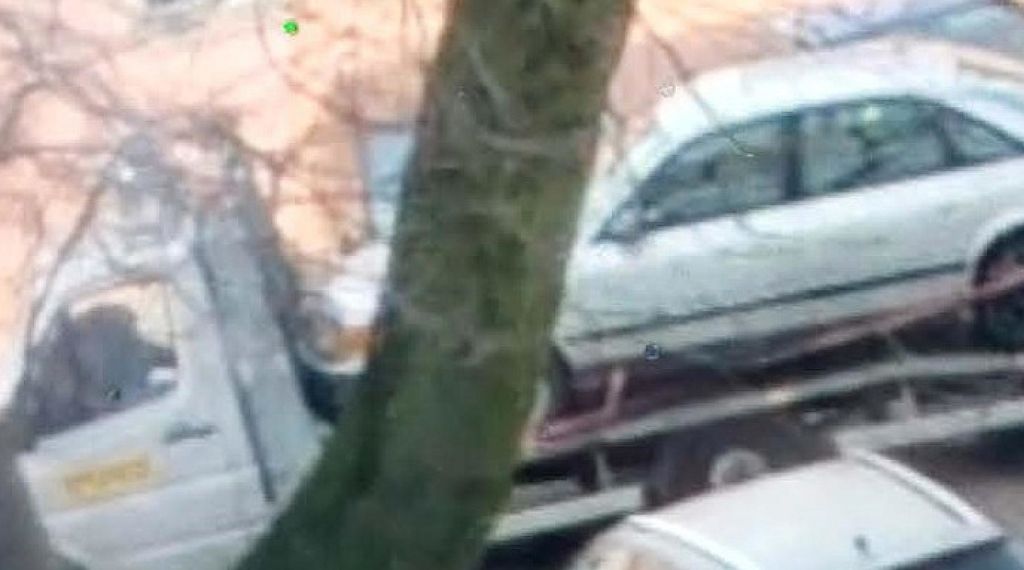 Unbekannte schleppen nicht zugelassenen Audi in Bremerhaven ab