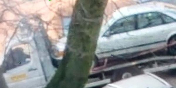 Unbekannte schleppen nicht zugelassenen Audi in Bremerhaven ab