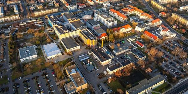 Brandenburg gibt grünes Licht für Finanzierung von Medizin-Uni in Cottbus