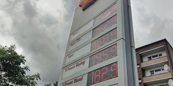 Spritpreise in Deutschland erneut gesunken