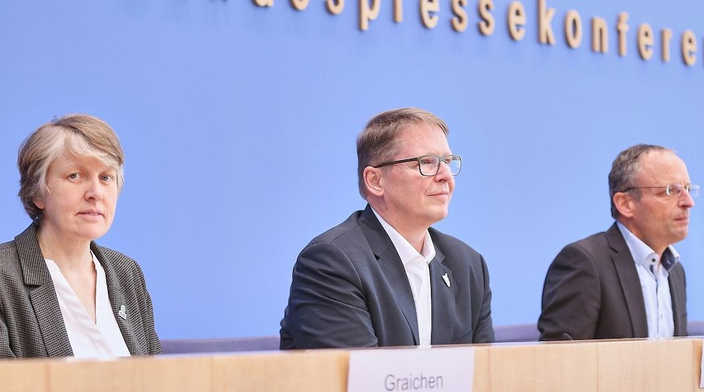 Verbände schließen Klage gegen neues Infrastrukturgesetz nicht aus