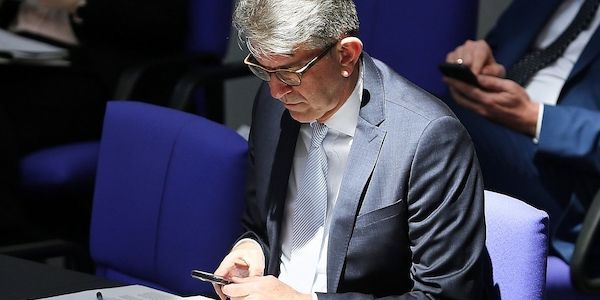 Rätselraten um Kulturstaatsminister Wolfram Weimers Treuhänder