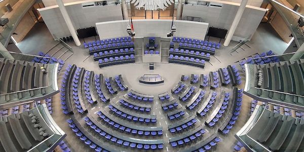 Bundestag: Mehr Geld für Fraktionen trotz geschrumpften Parlaments