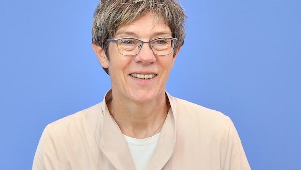 Kramp-Karrenbauer zur Chefin der Konrad-Adenauer-Stiftung gewählt