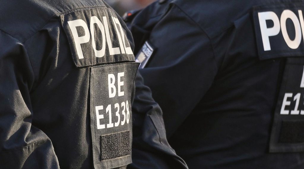 Polizei durchsucht 16 Wohnungen in Berlin wegen IS-Propaganda