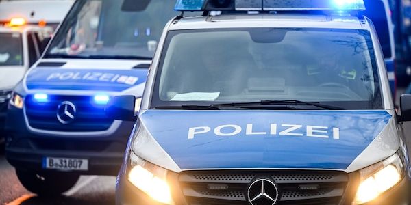 Palästina-Aktivisten protestieren beim ZDF - Polizeieinsatz in Berlin