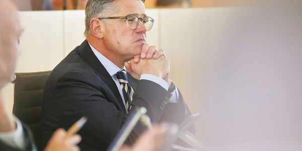 Rhein hält Minderheitsregierungen in Zukunft für realistisch