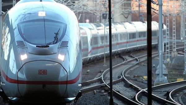 Verkehrsminister sieht Bahn für Weihnachtsreiseverkehr gewappnet