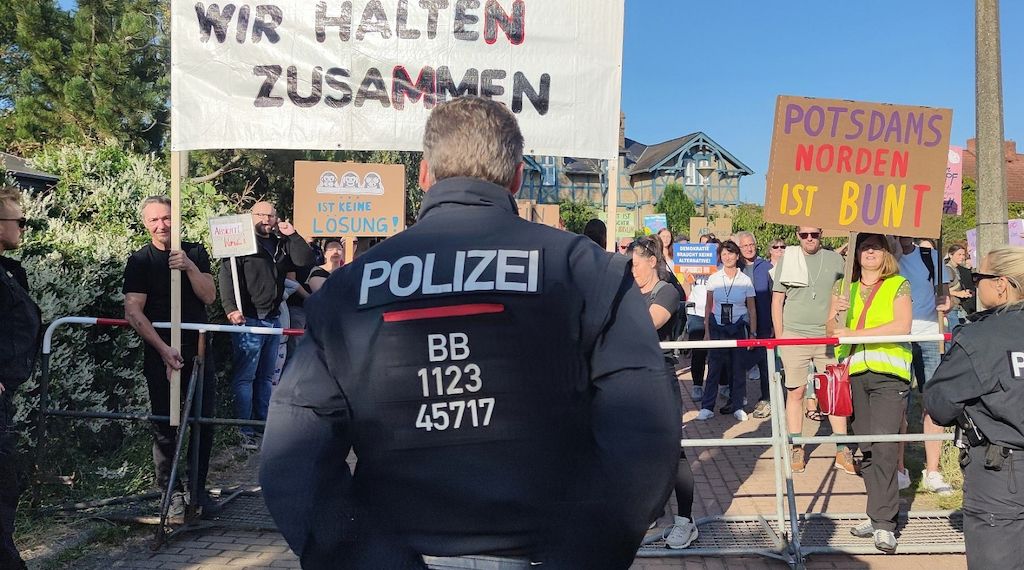 Linken-Chef van Aken rechtfertigt AfD-Blockaden