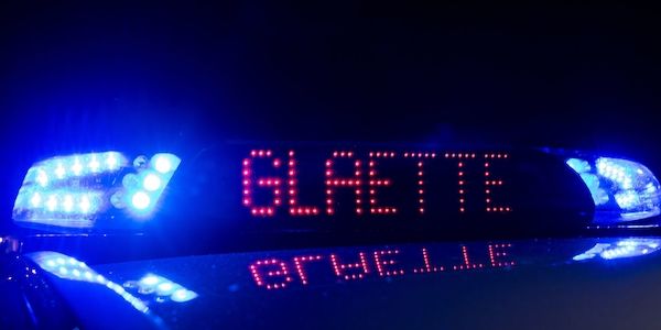 Berliner Feuerwehr warnt vor flächendeckender Glätte - Sturzgefahr