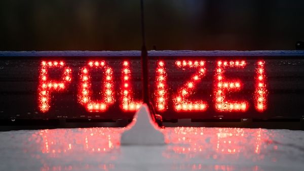 Viele Unfälle auf Brandenburgs Straßen - Warnung vor Glätte