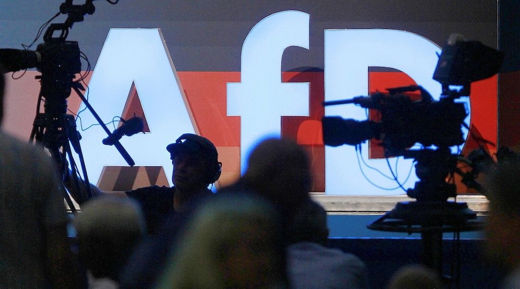 Juli Zeh hält "Brandmauer" für gescheitert