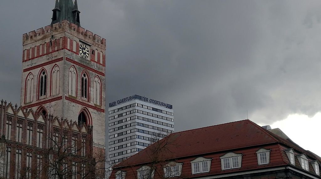 Frankfurt (Oder) warnt vor Feuerwerk an der Stadtbrücke