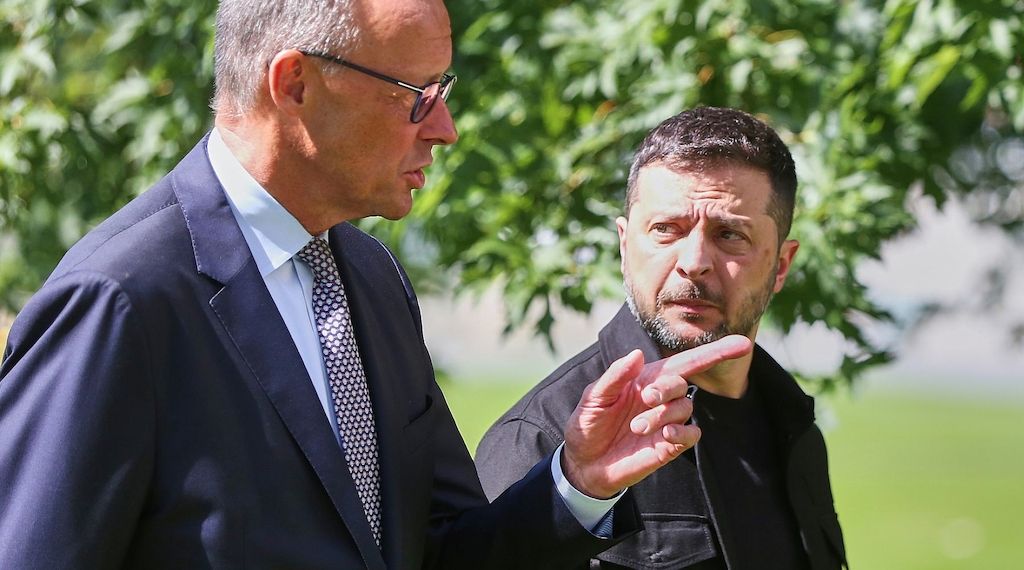 Selenskyj und Merz besprechen Treffen mit Trump