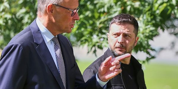 Selenskyj und Merz besprechen Treffen mit Trump