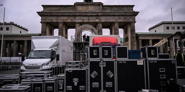Silvester in Berlin: Zwei Partys, ein Böllerverbot