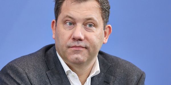 Klingbeil hofft 2026 auf "Lagerfeuer-Momente" bei Fußball-WM