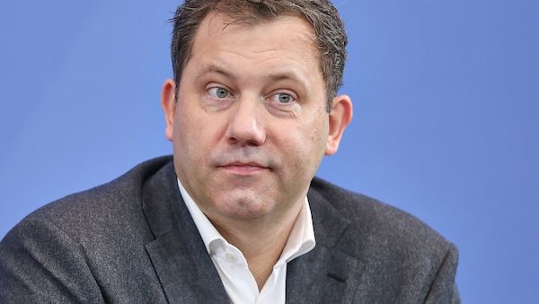 Klingbeil hofft 2026 auf "Lagerfeuer-Momente" bei Fußball-WM