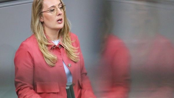 Grüne werfen Regierung Rückschritte beim Klimaschutz vor