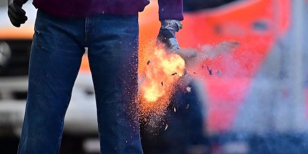 Silvester Ausnahmezustand Berlin: 1.600 Feuerwehrleute im Einsatz