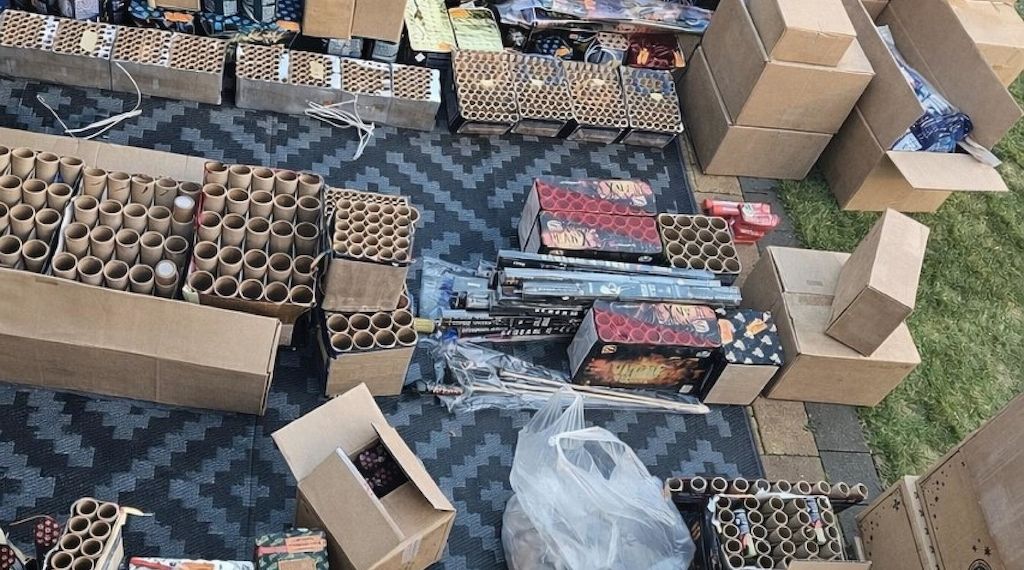 Polizei sichert über eine Tonne Pyrotechnik in Falkensee