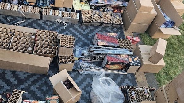 Polizei sichert über eine Tonne Pyrotechnik in Falkensee