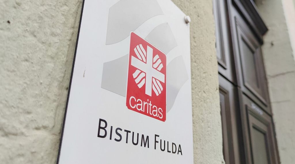 Caritas pocht auf höhere Bezahlung für Freiwilligendienste