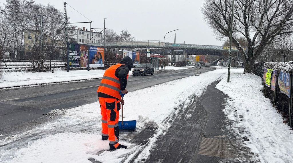 Schnee und Glätte haben Brandenburg im Griff