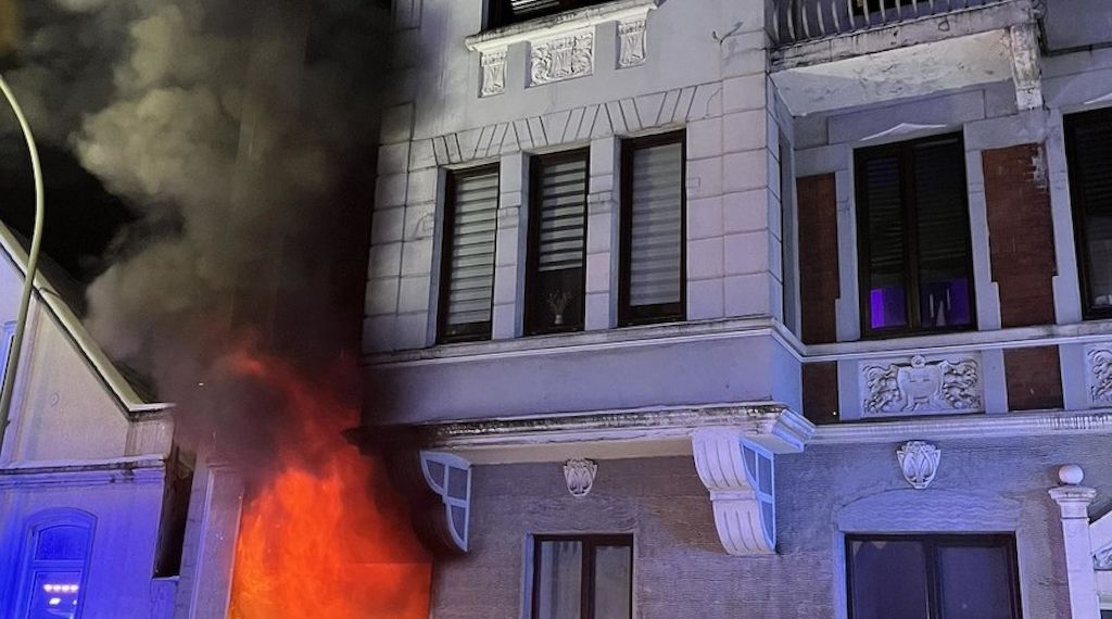 Feuer in Bremerhavener Mehrfamilienhaus unter Kontrolle