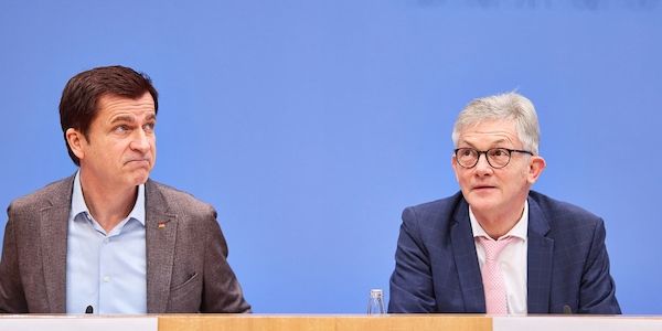 Kommunen beklagen "dramatischen Abwärtsstrudel" bei Finanzlage